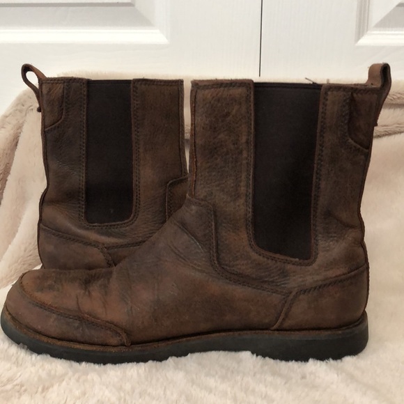 UGG Men’s Ankle Brown Leather Pull On Boots, Size 8.5, Rubber Sole main image 13